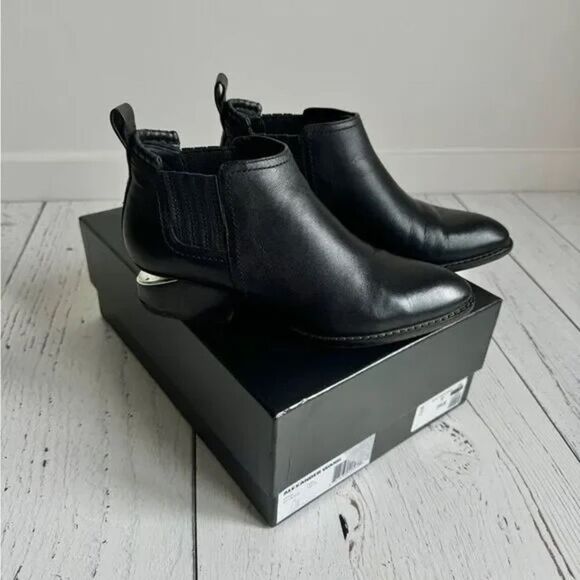 Alexander Wang - Kori Tumbled Leather Booties - Picture 3 of 8